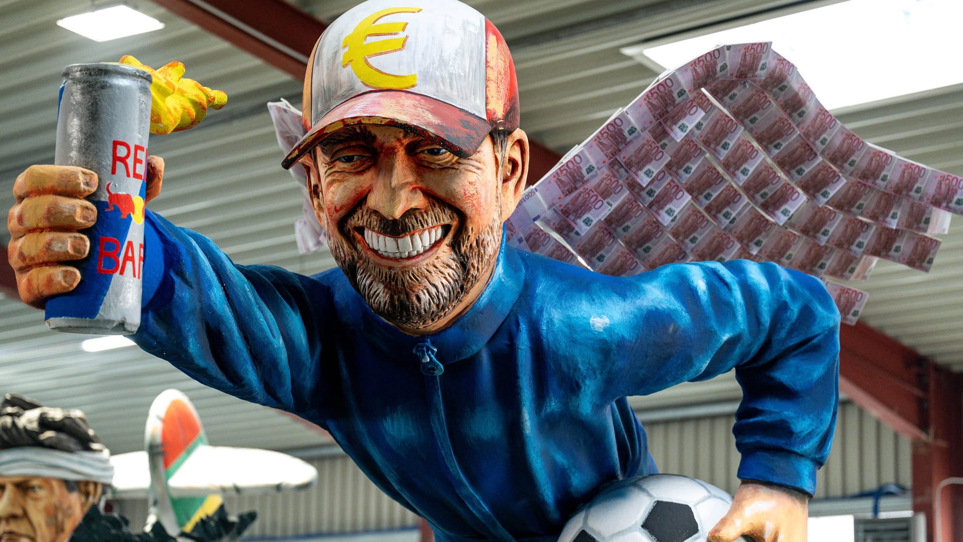 Jürgen Klopp: His commitment to Red Bull still splits the mind.