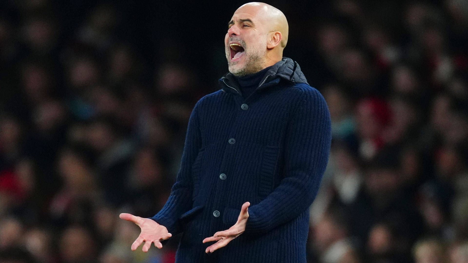 To despair: City coach Guardiola in the game against Arsenal.