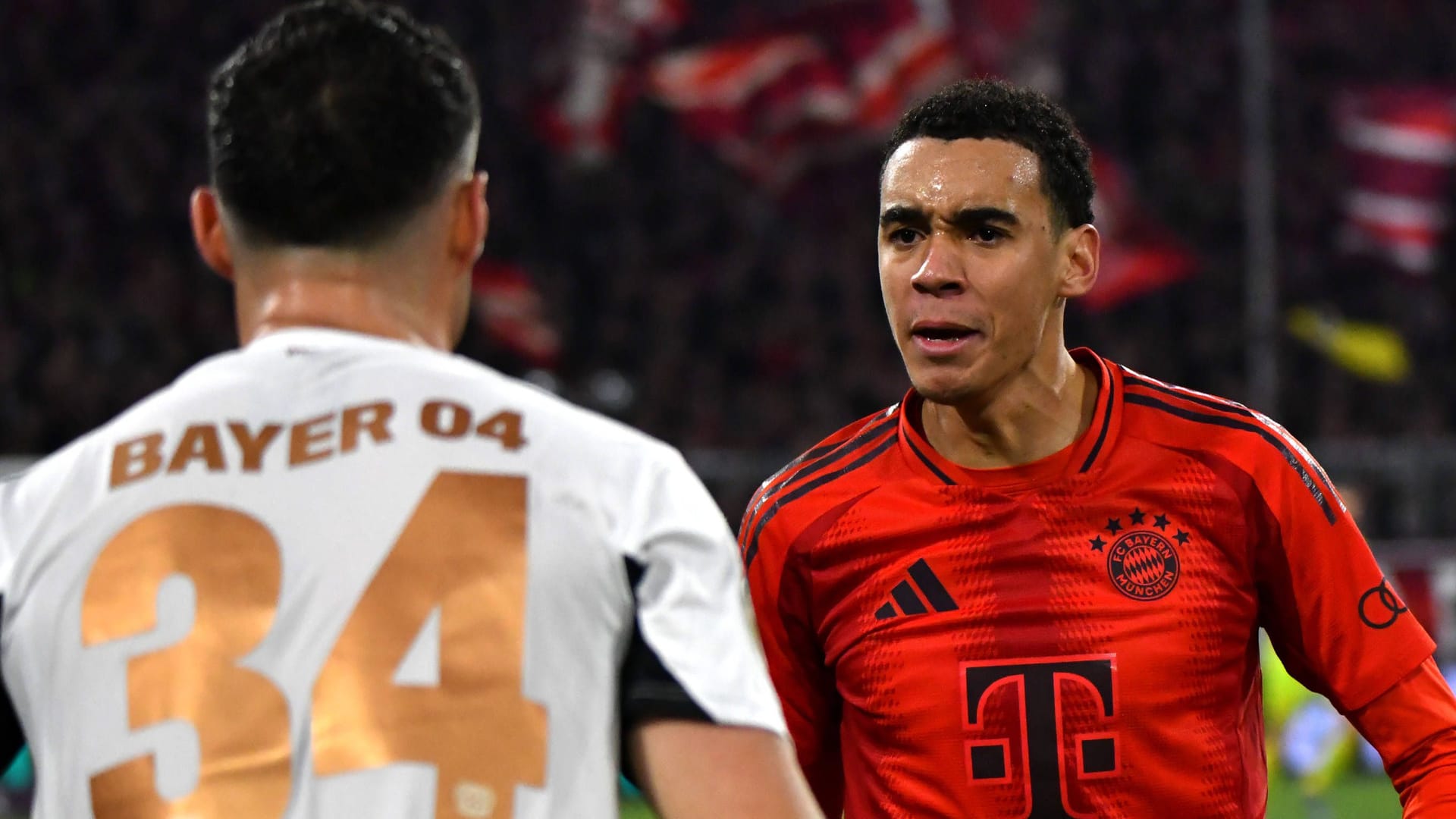 Jamal Musiala (right) in the duel against Granit Xhaka in early December: The DFB Cup game ran live in the ARD.