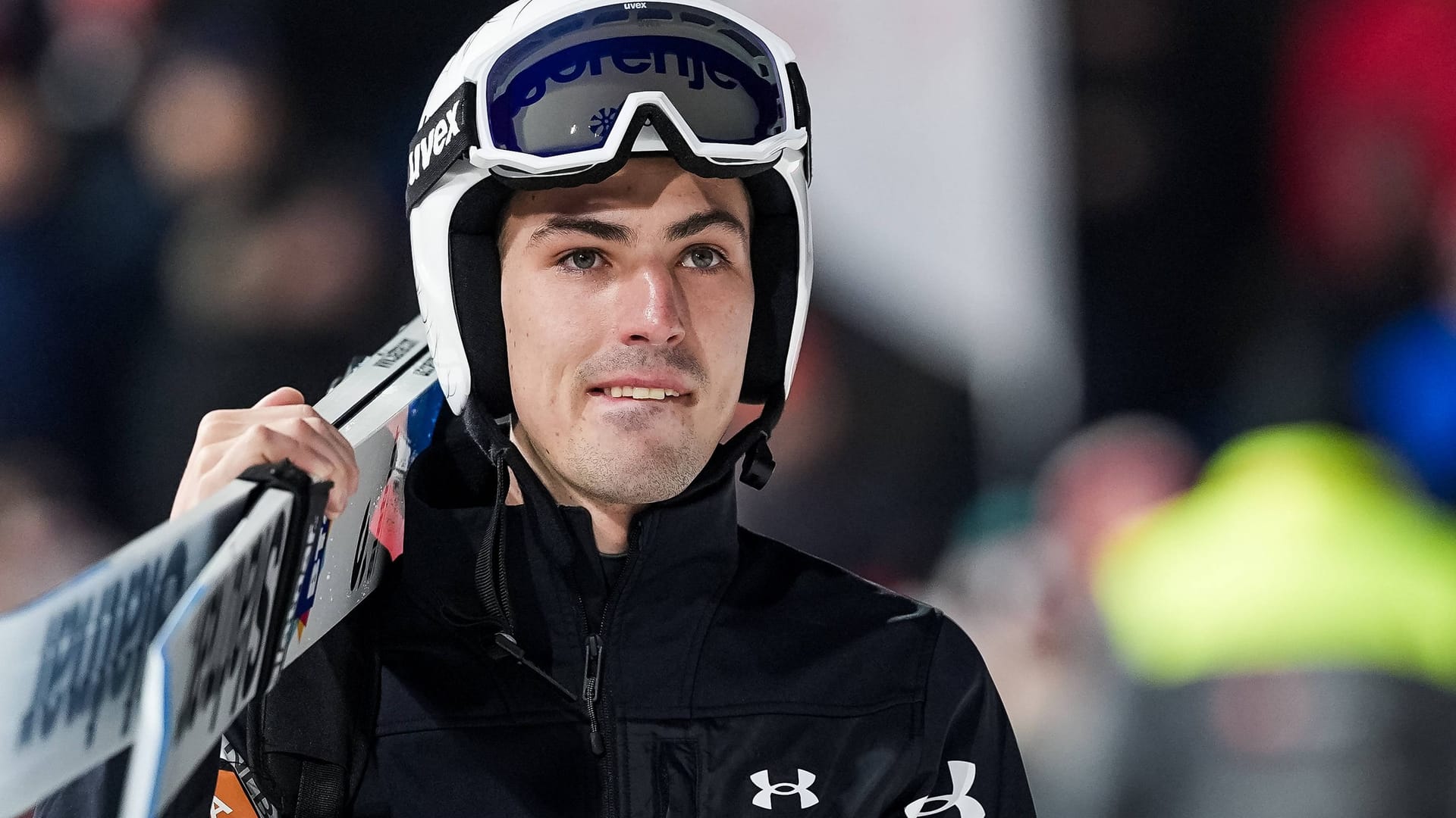 Timi Zajc: The ski jumper let himself be carried away into a provocative gesture.