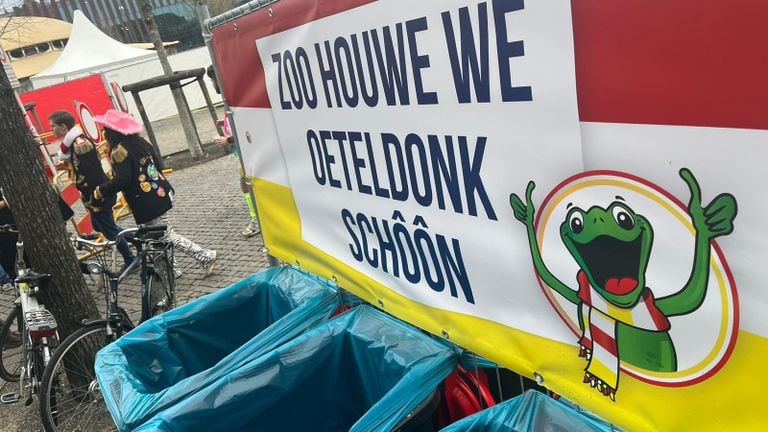 The waste bins that the municipality sets for carnival lovers (photo: Omroep Brabant)
