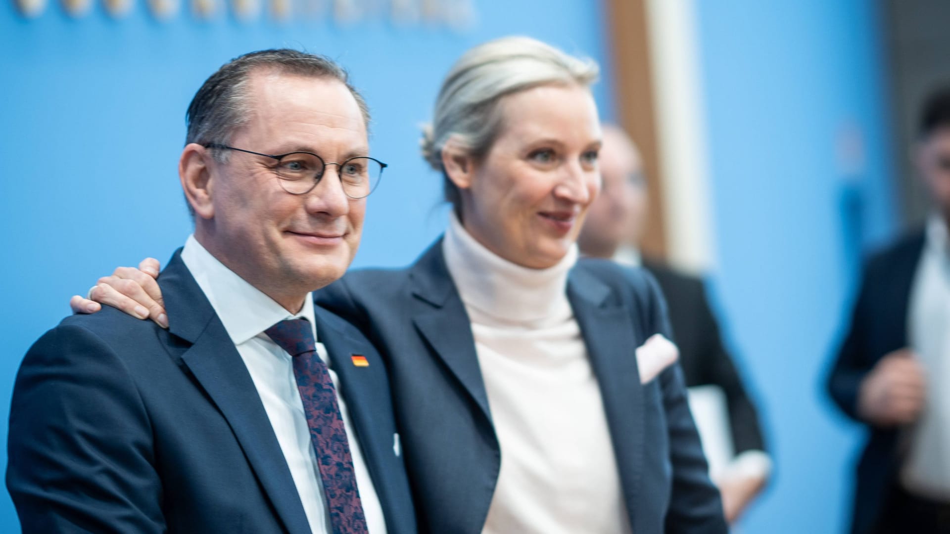 Tino Chrupalla (left) and Alice Weidel: You are the party chairman of the AfD. Tino Chrupalla (left) and Alice Weidel: You are the party chairman of the AfD.