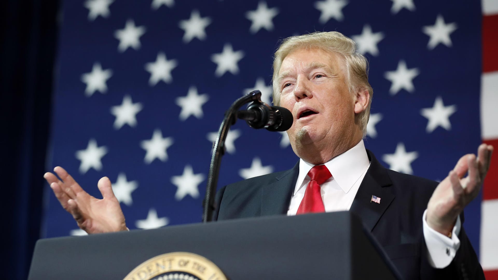 Flag or sports-for Trump, the Americans have to weigh which US symbol is more important to them.