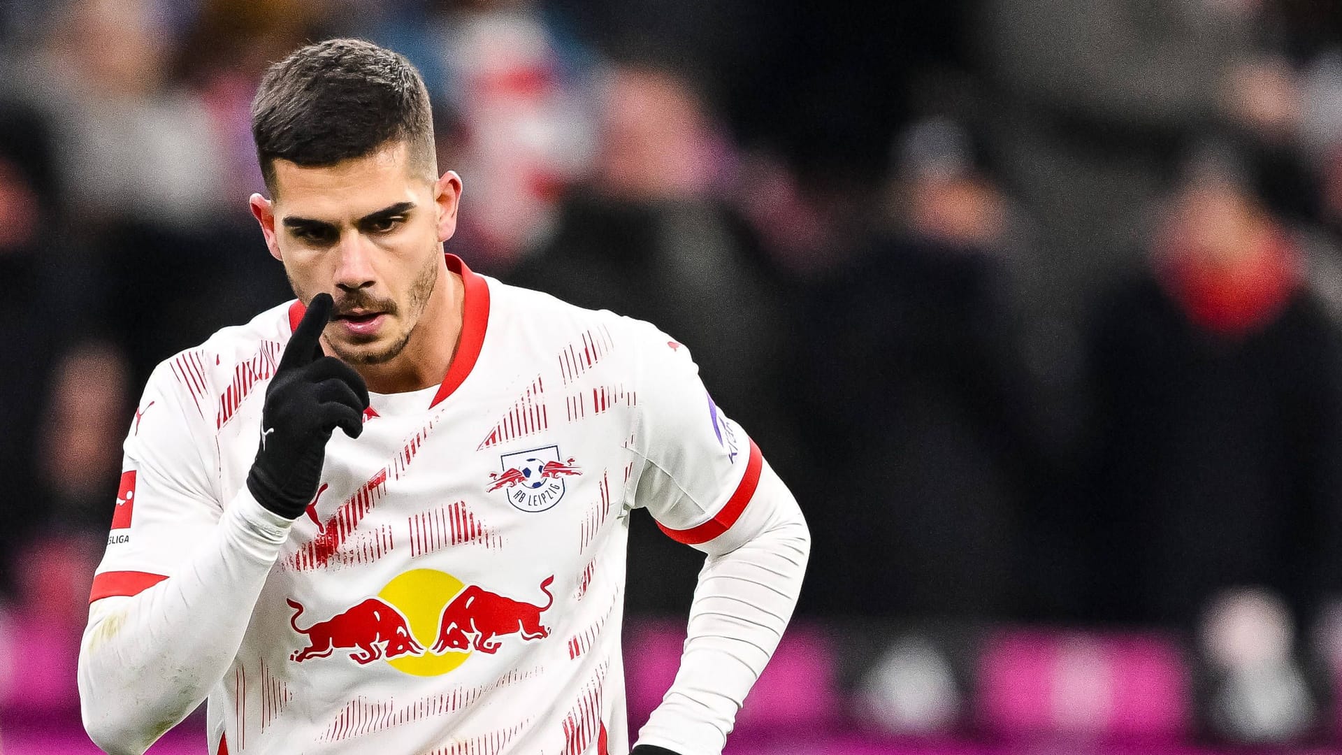 André Silva: Werder is probably interested in him.