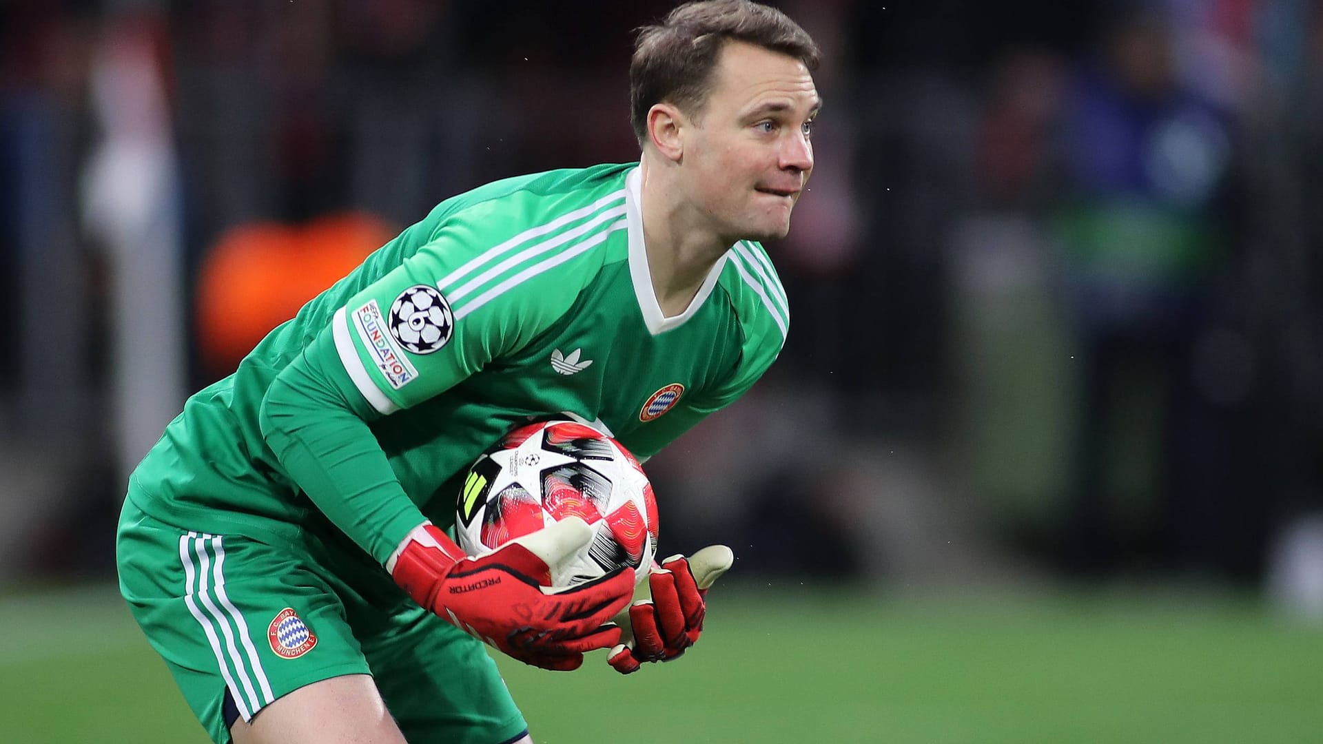 Manuel Neuer: The goalkeeper is in the intermediate round of the Champions League with FC Bayern.