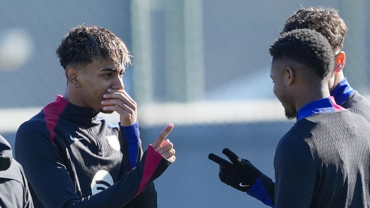 Lamine Yamal y Ansu Fati, en un entrenamiento del FC Barcelona