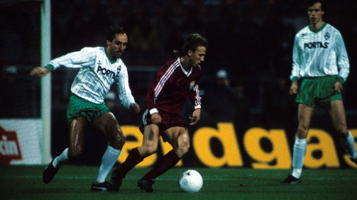 Jonny Otten (Werder Bremen) against Andreas Thom (BFC Dynamo), 1988