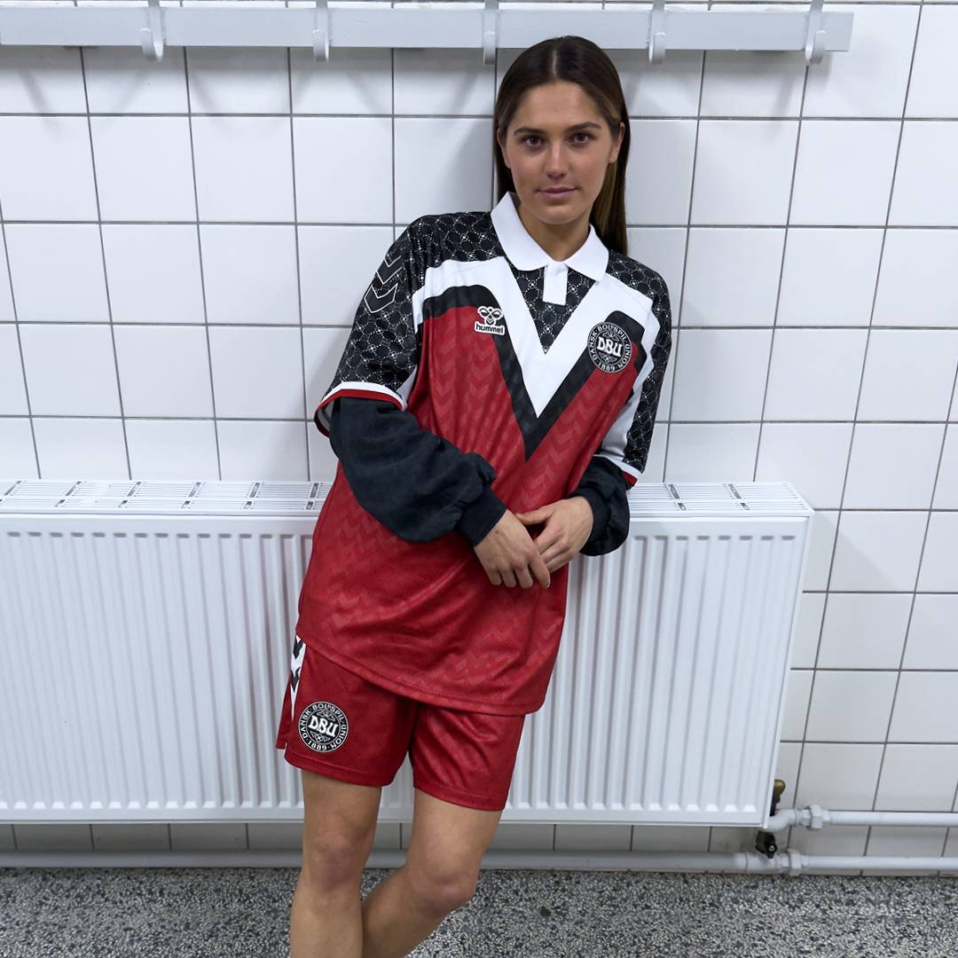 The reinterpretation of the team kit of the Danish women's national team