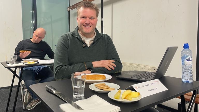 Jury member Remco Beekman can taste the sausage rolls of the home bakers