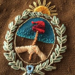 National shield | Photo: CEDOC