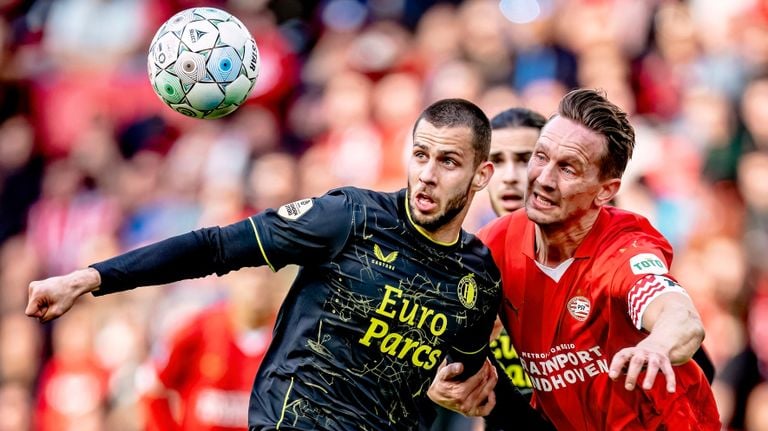 Luuk de Jong in Duel with David Hancko (photo: Marcel van Dorst). 