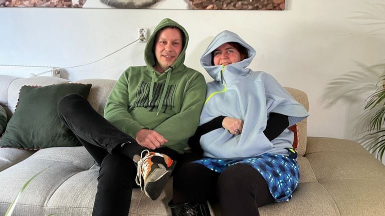 Mariëlle van der Aa in her Koodie and her husband Koen Crommentuijn in a normal hoodie (photo: Rogier van Son). 