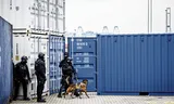 Demonstration in Rotterdam about the working method of customs.