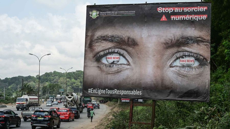 PHOTALERIA CARTEL ON FAKE NEWS IN ABIYÁN
