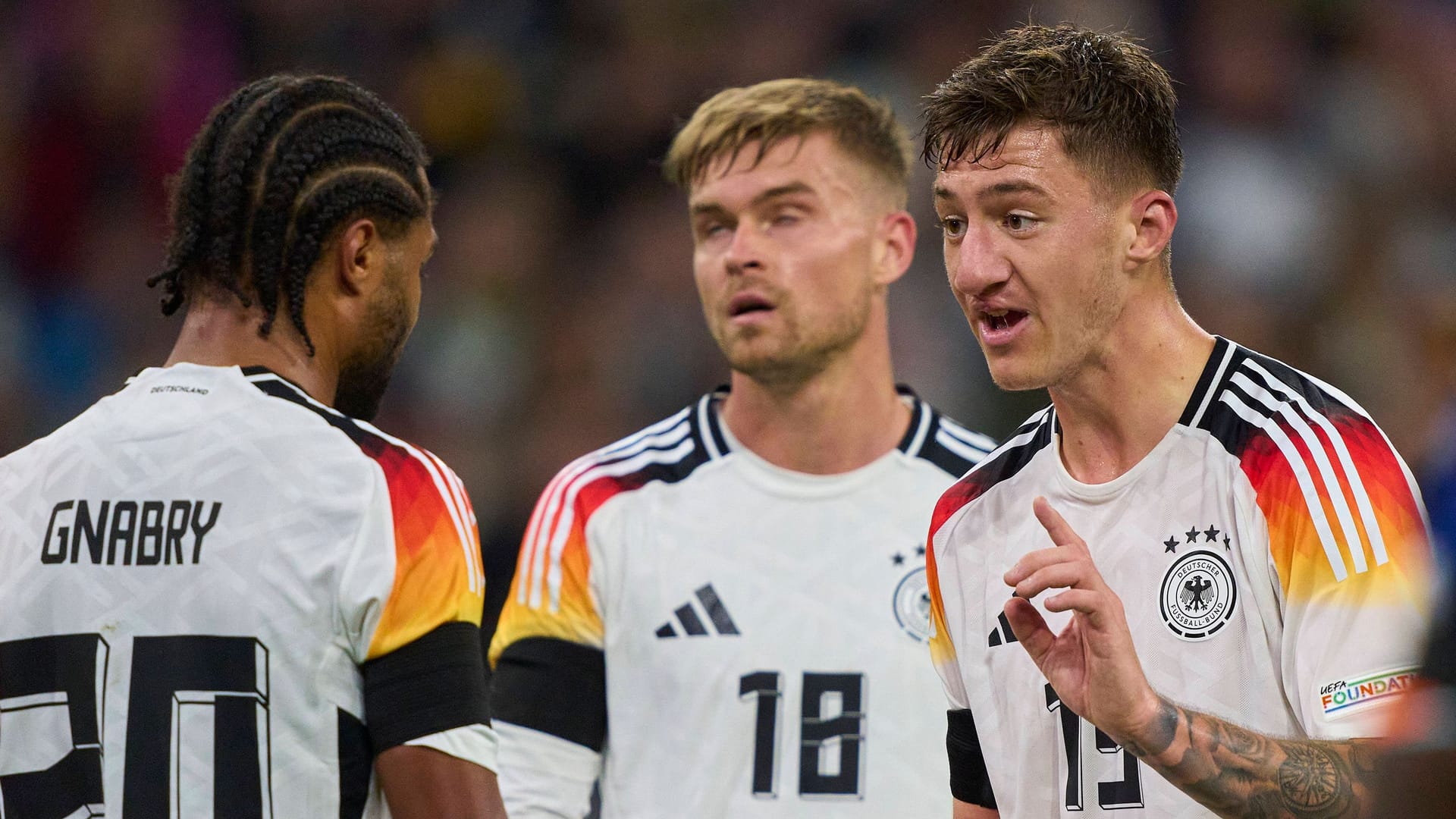 Angelo Stiller (right) next to Serge Gnabry and Maximilian Mittelstädt: All three played for the German national team in December. Angelo Stiller (right) next to Serge Gnabry and Maximilian Mittelstädt: All three played for the German national team in December.