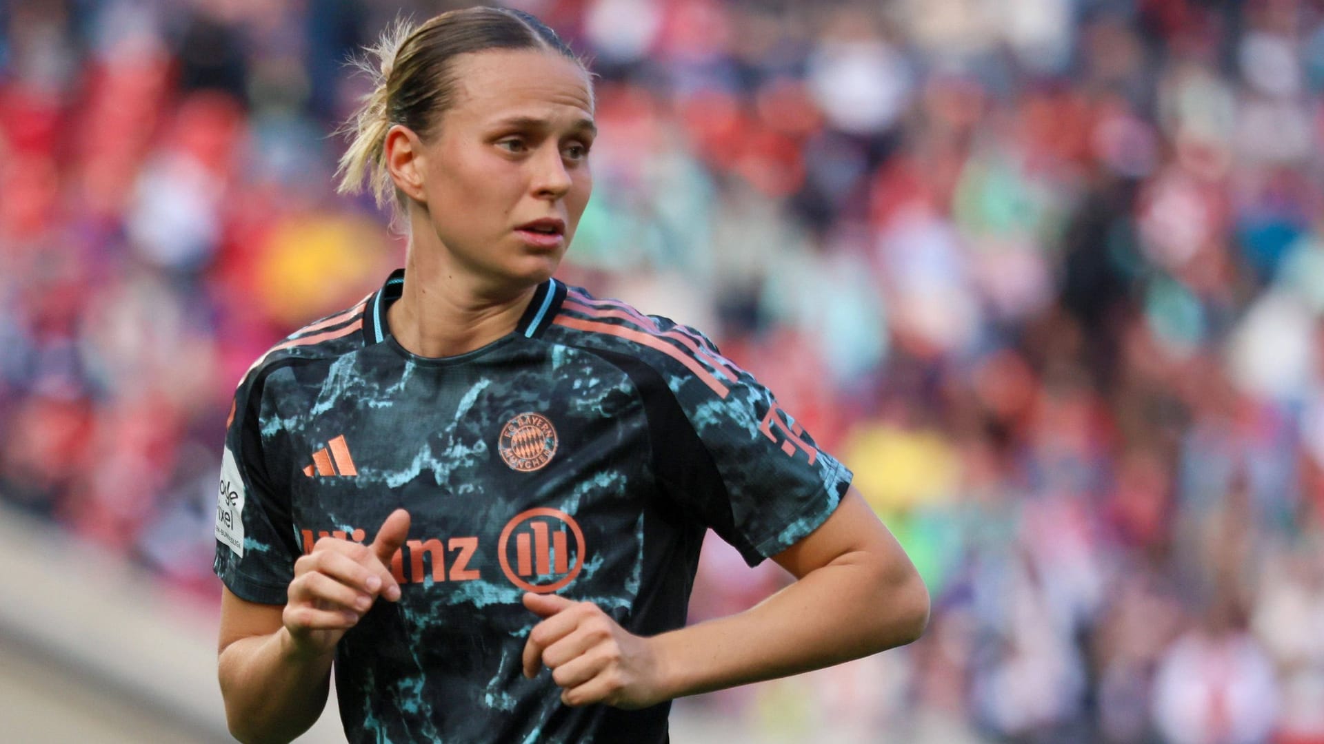 Klara Bühl: The wing striker was courted from Barcelona. Klara Bühl: The wing striker was courted from Barcelona.