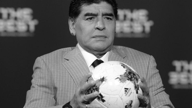 Diego Maradona takes part in the gala for the election of the 2016 world footballer and the 2016 world footballer.