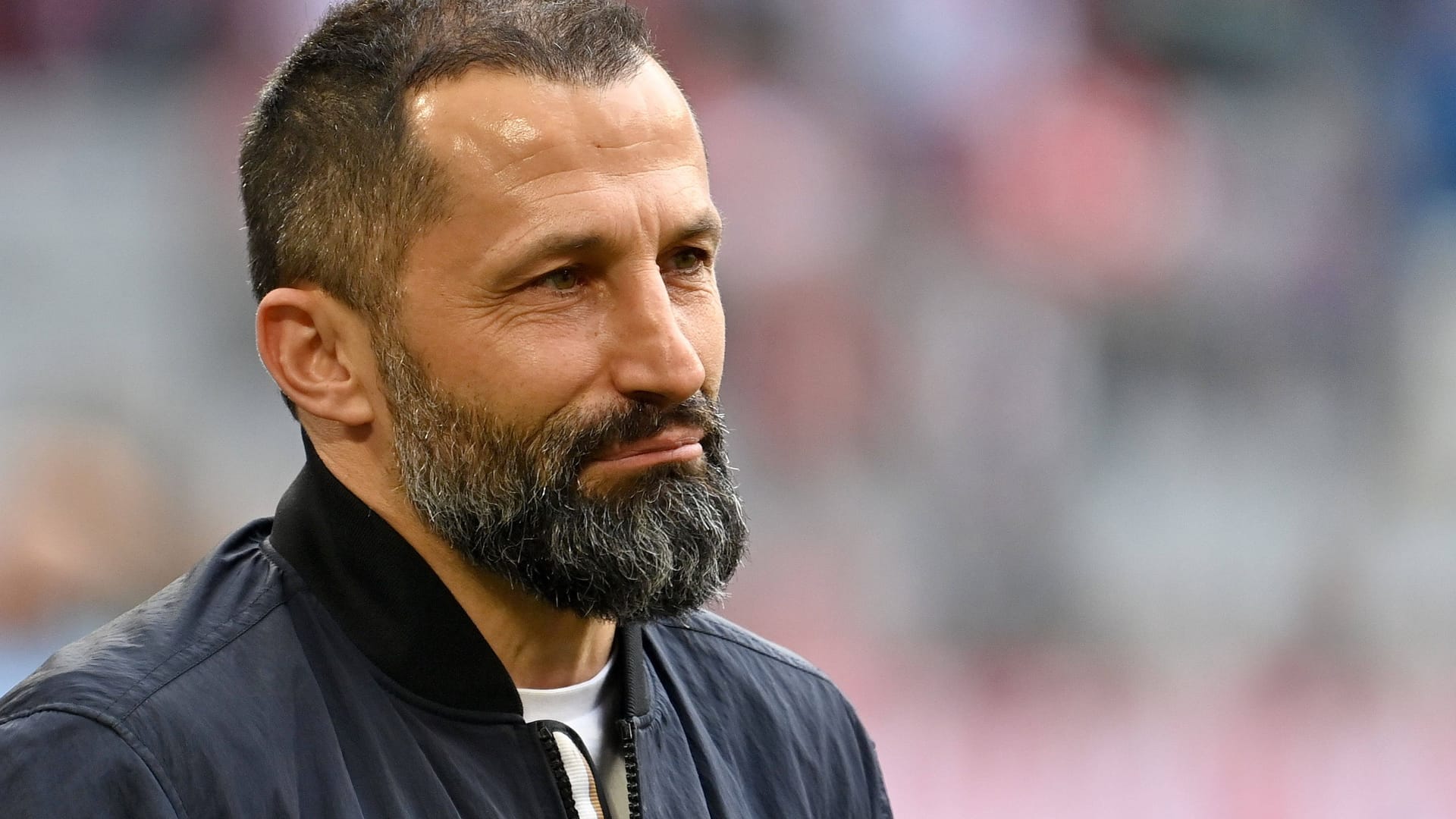 Hasan Salihamidžić: He was a professional at FC Bayern from 1998 to 2007.