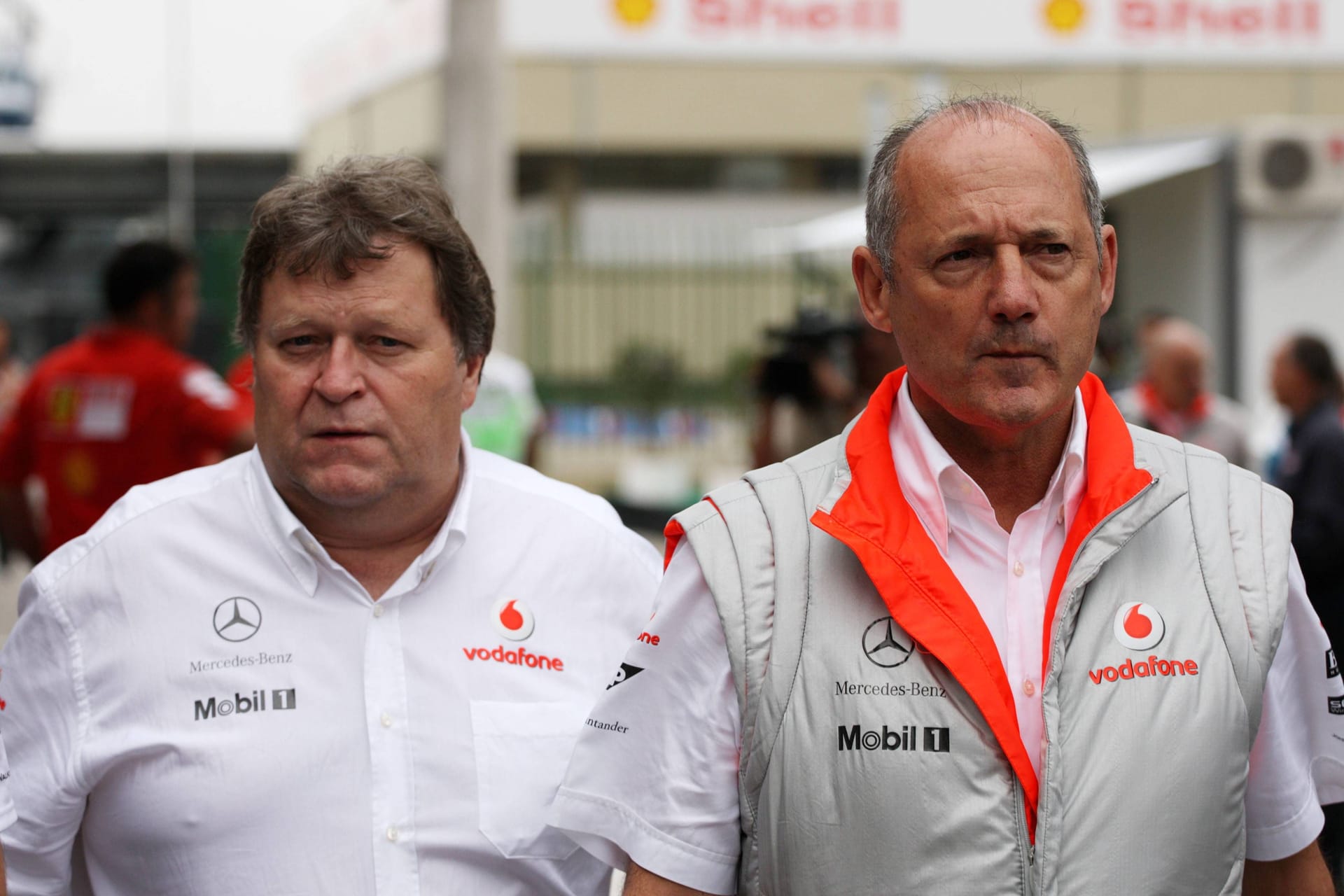 Norbert Haug (left) and Ron Dennis: The two led the fortunes at McLaren-Mercedes for years.