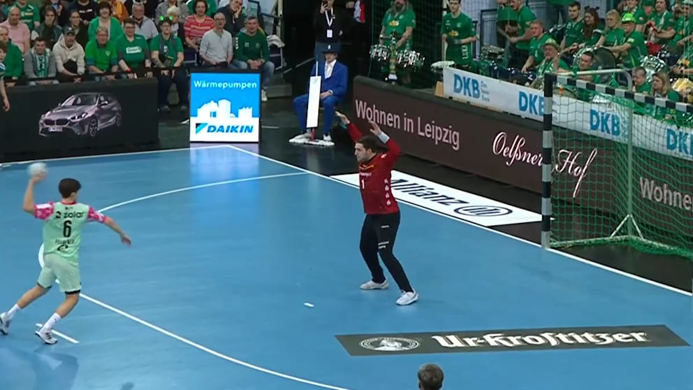 Handball-Bundesliga: Leipzig gegen Füchse Berlin - Prantners umstrittener 7-Meter