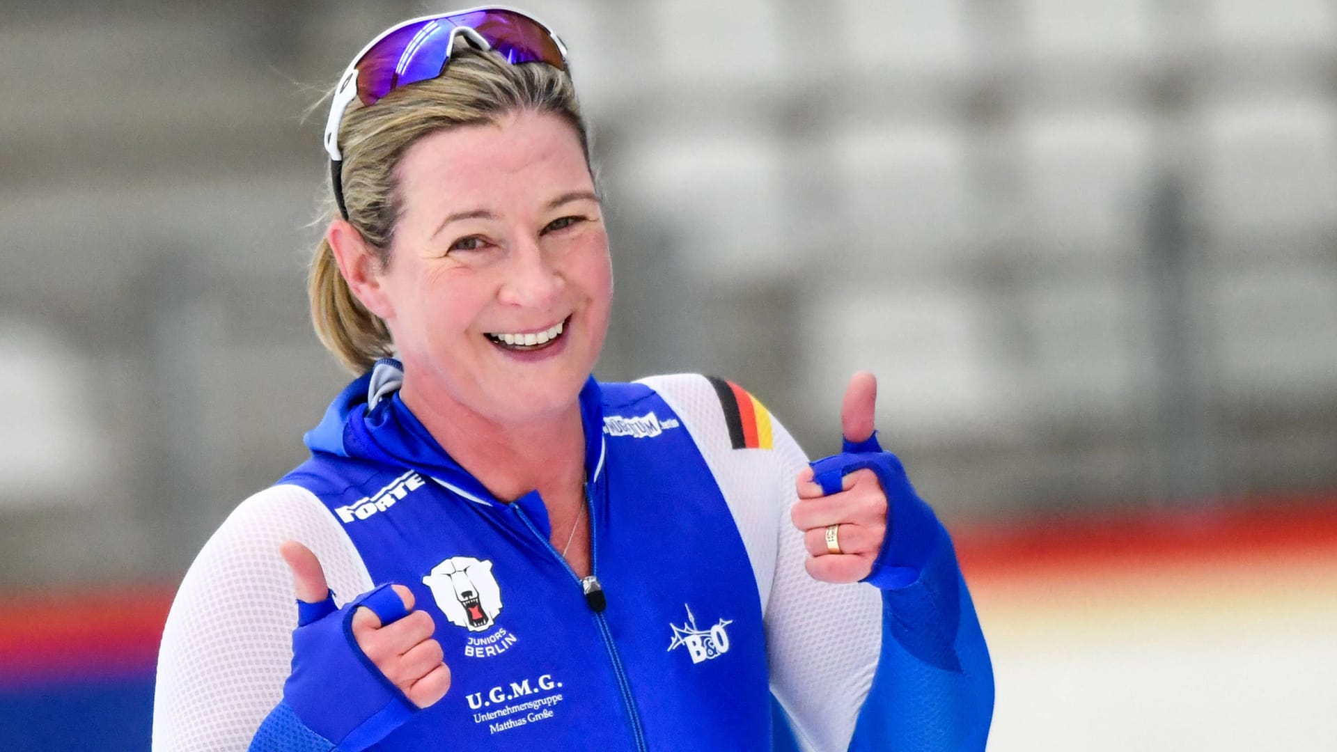 Claudia Pechstein: She is still standing on the ice.