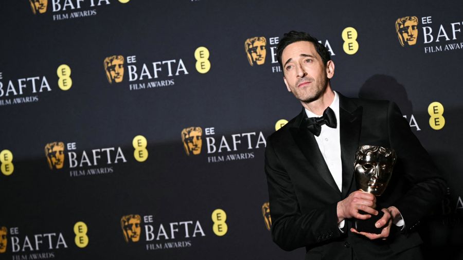 PHOTALERIA The American actor Adrien Brody poses with the award for best main actor for 