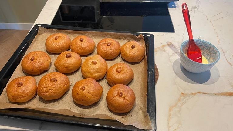 The breast rolls of Ilse Neidsig 
