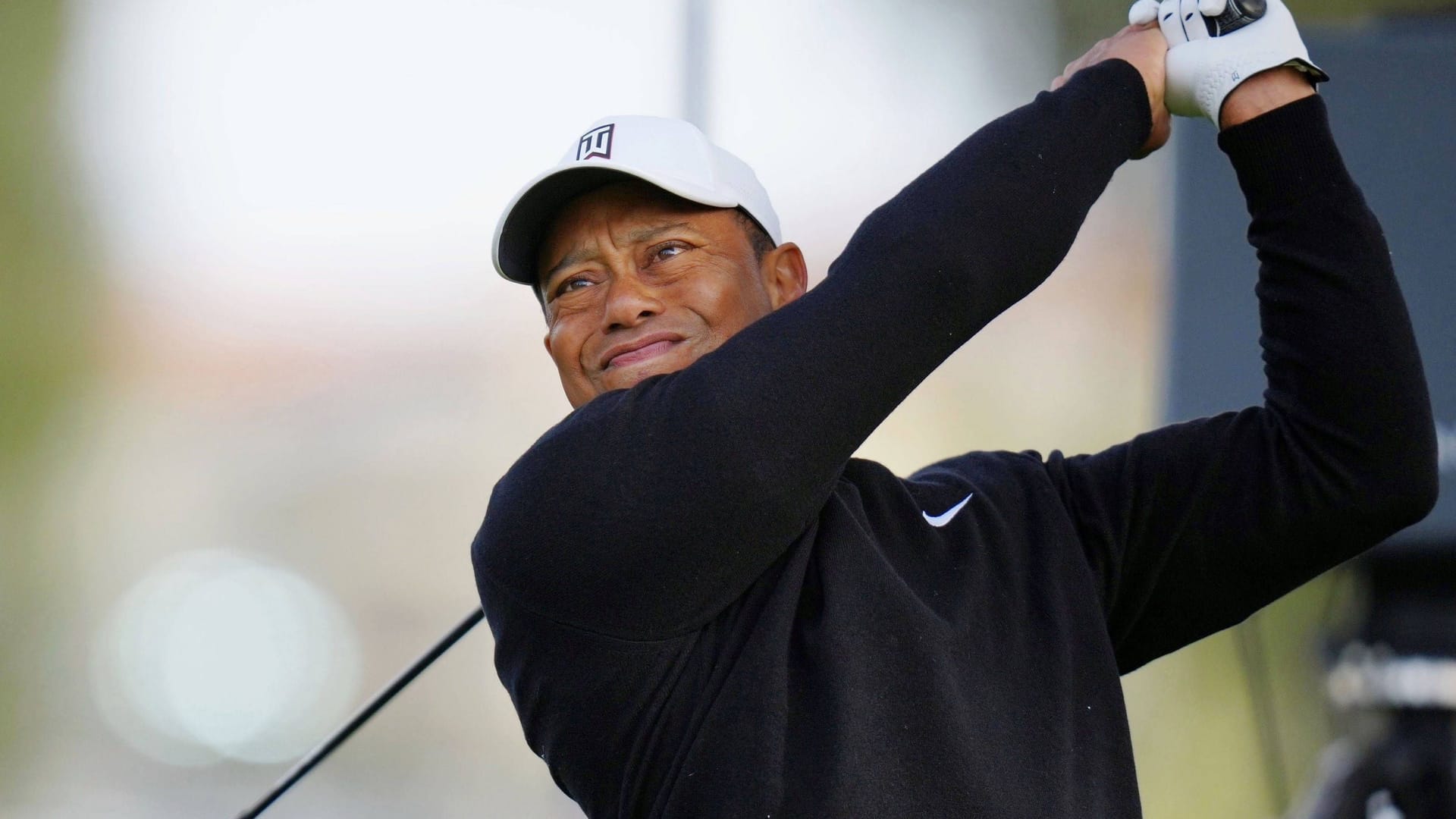 Golf: Tiger Woods during the tournament in the Californian Pacific Palisades.