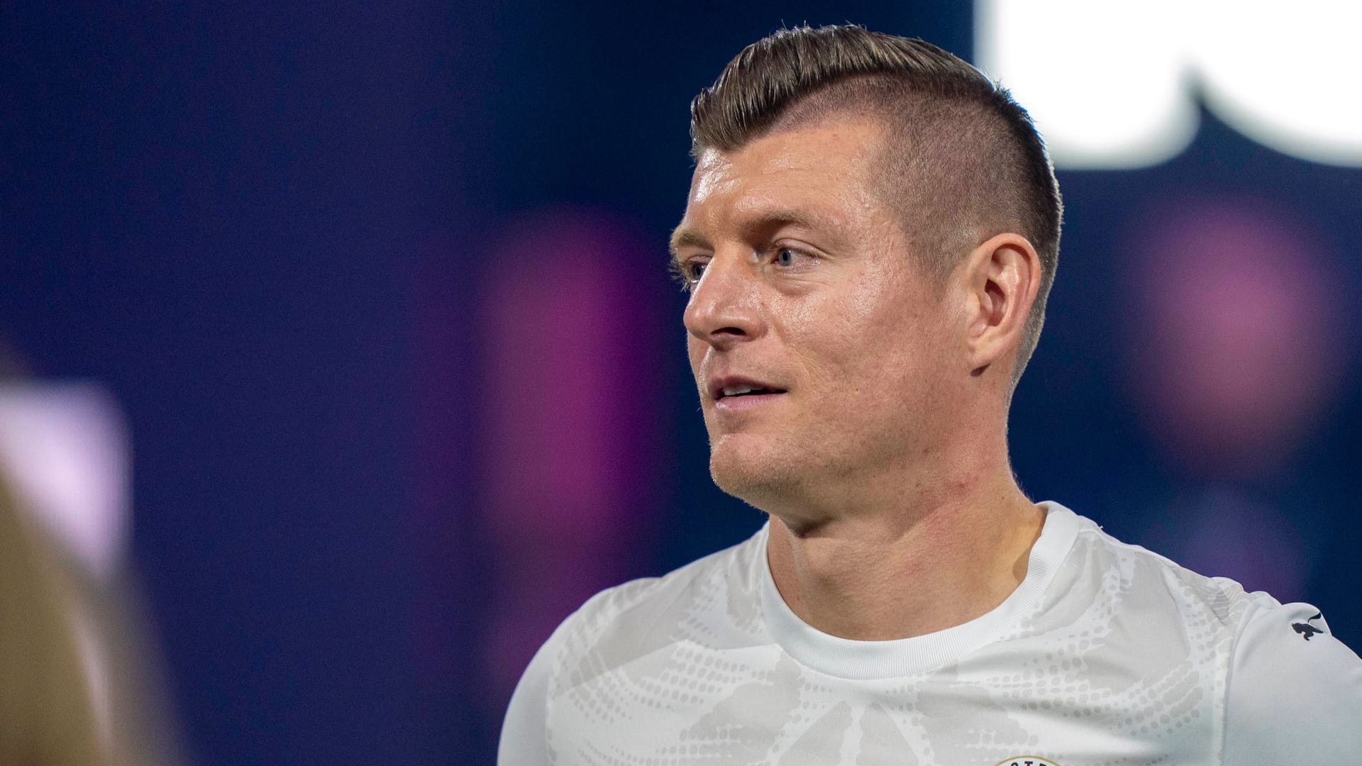 Toni Kroos: He played for FC Bayern and Real Madrid.