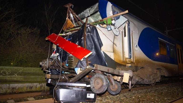 The heavily damaged train (photo: ProRail).