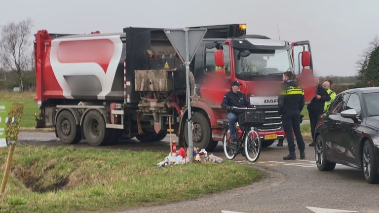 The reconstruction of the police at the intersection where the collision took place (photo: Omroep Brabant).