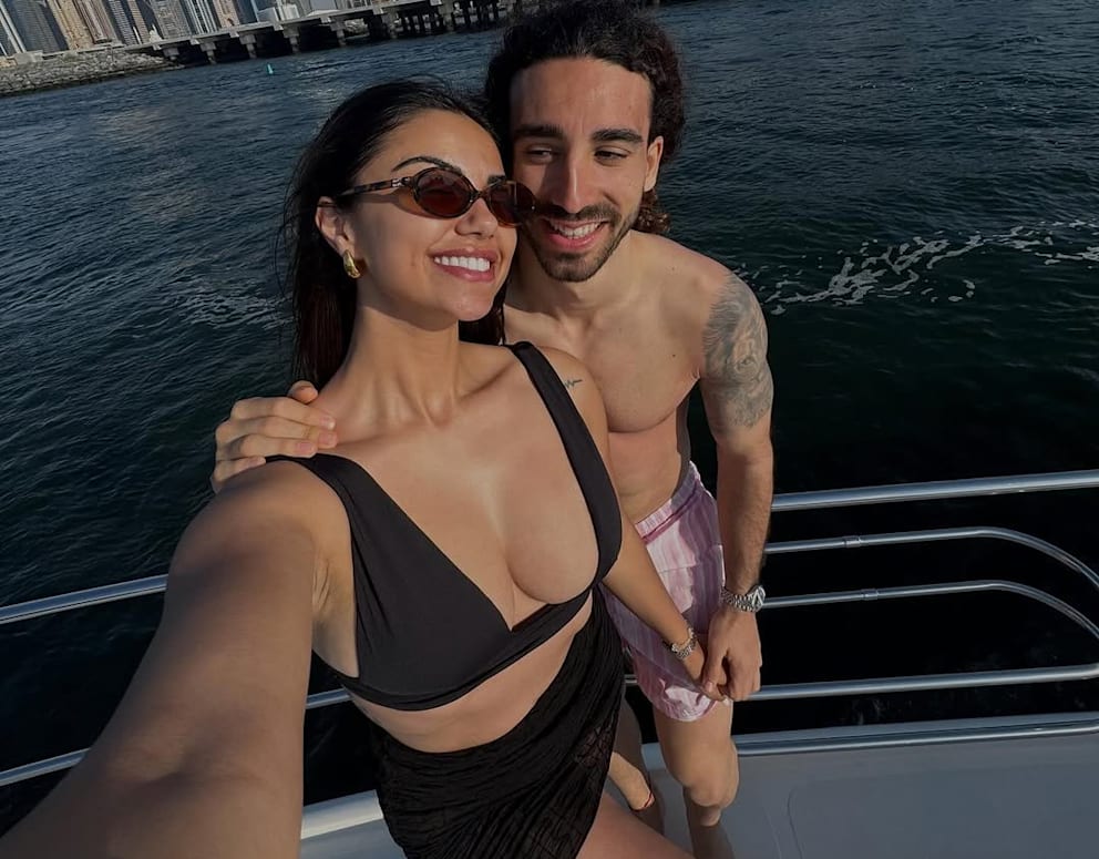 Marc Cucurella und Claudia Rodriguez im Urlaub