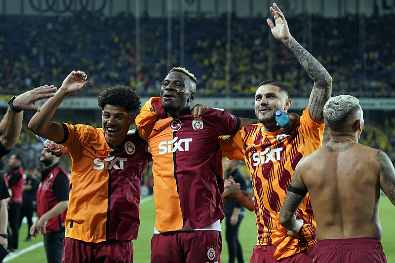 How many times did Galatasaray defeated Fenerbahçe? 