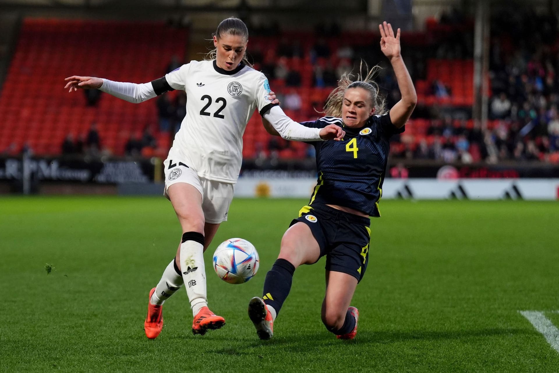 Jule Brand: She was able to force an own goal in favor of the Germans.