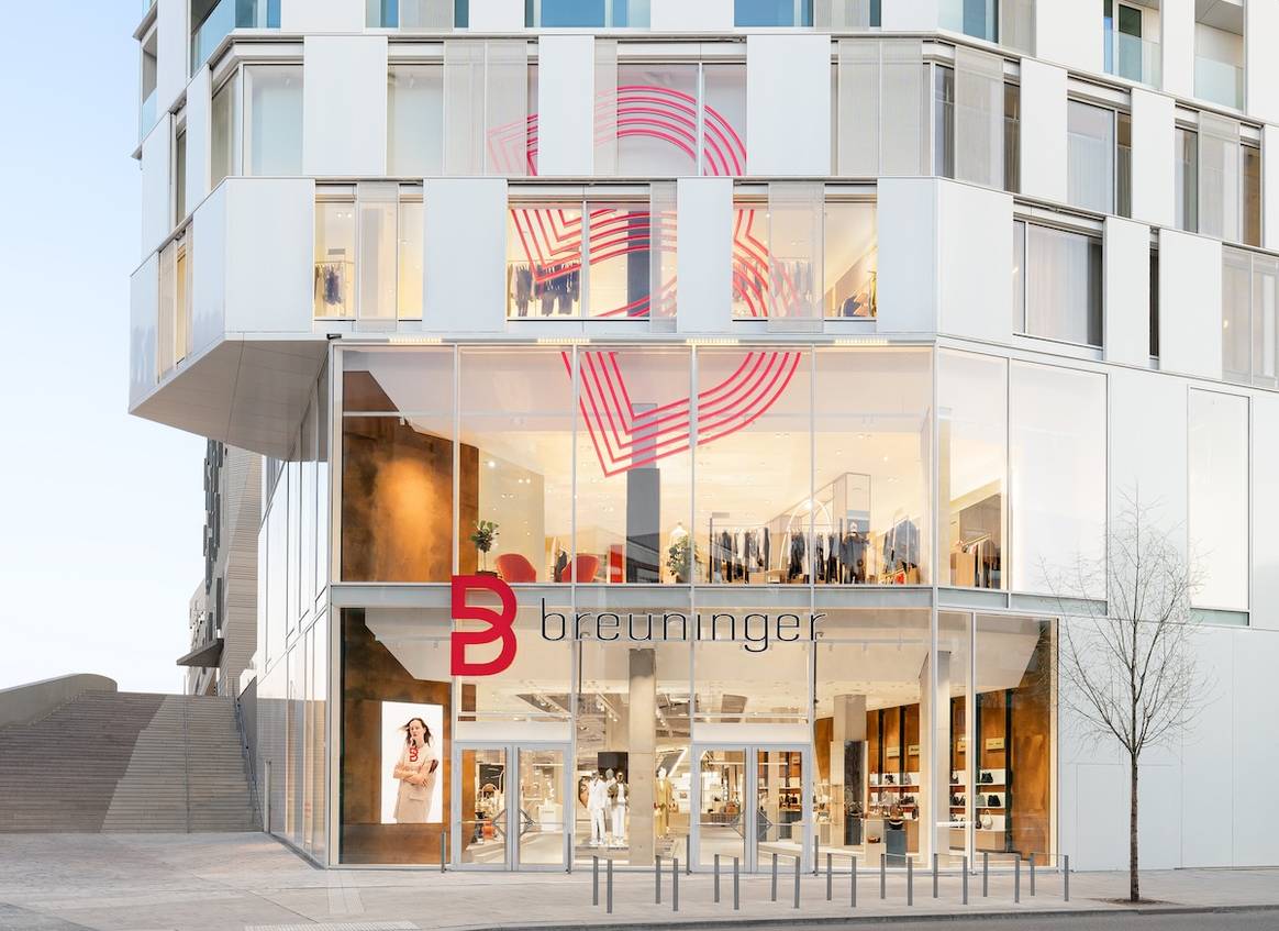 The facade of the new Breuninger flagship store in Hamburg