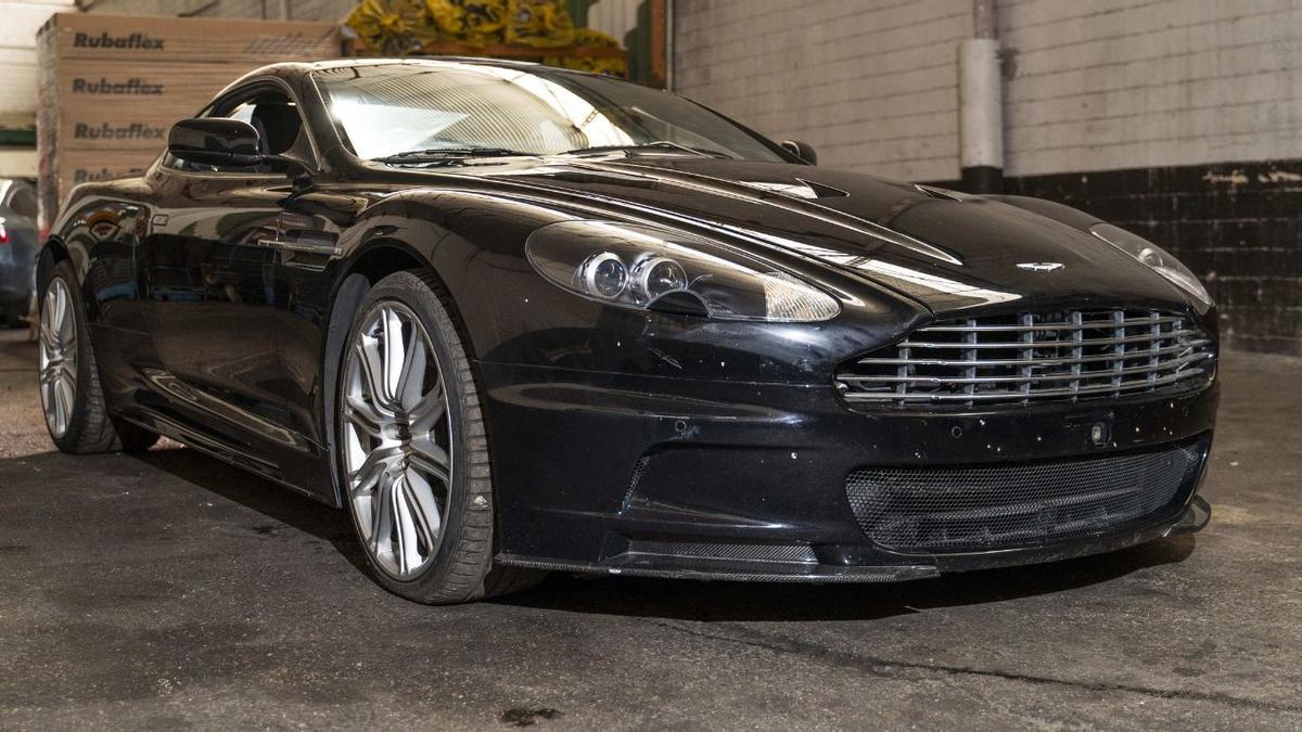COCHE NEGRO
