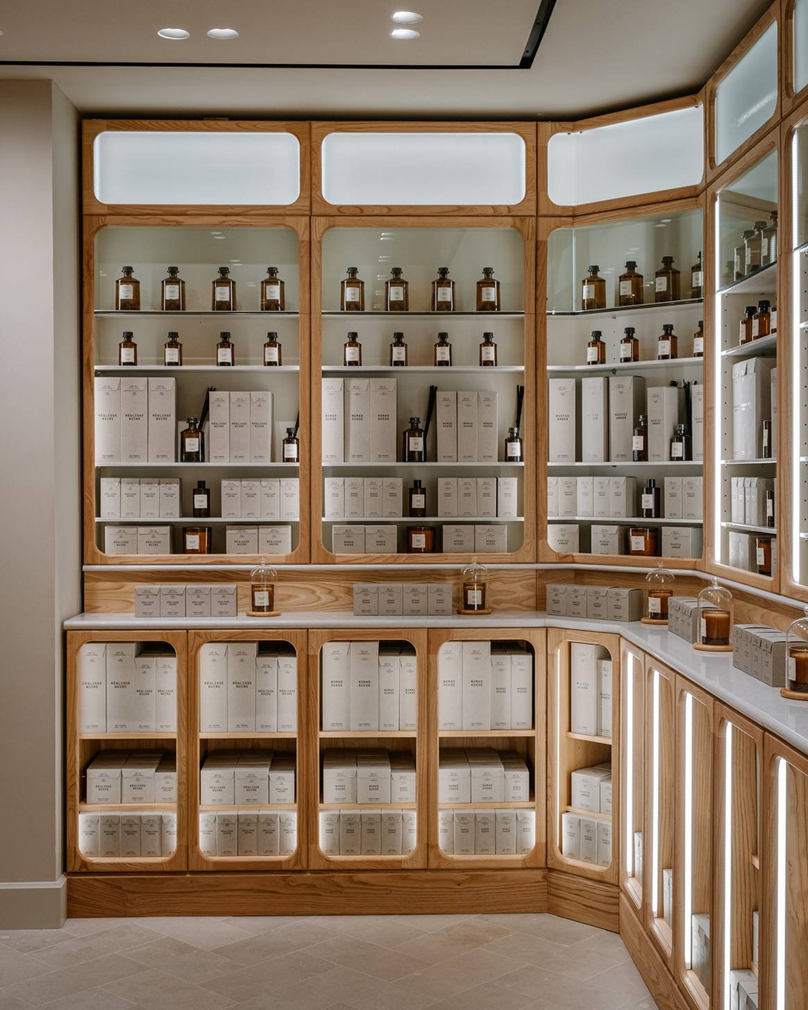 Tienda de Mango Home En el Número 586 de la Avenida Diagonal de Barcelona (España).