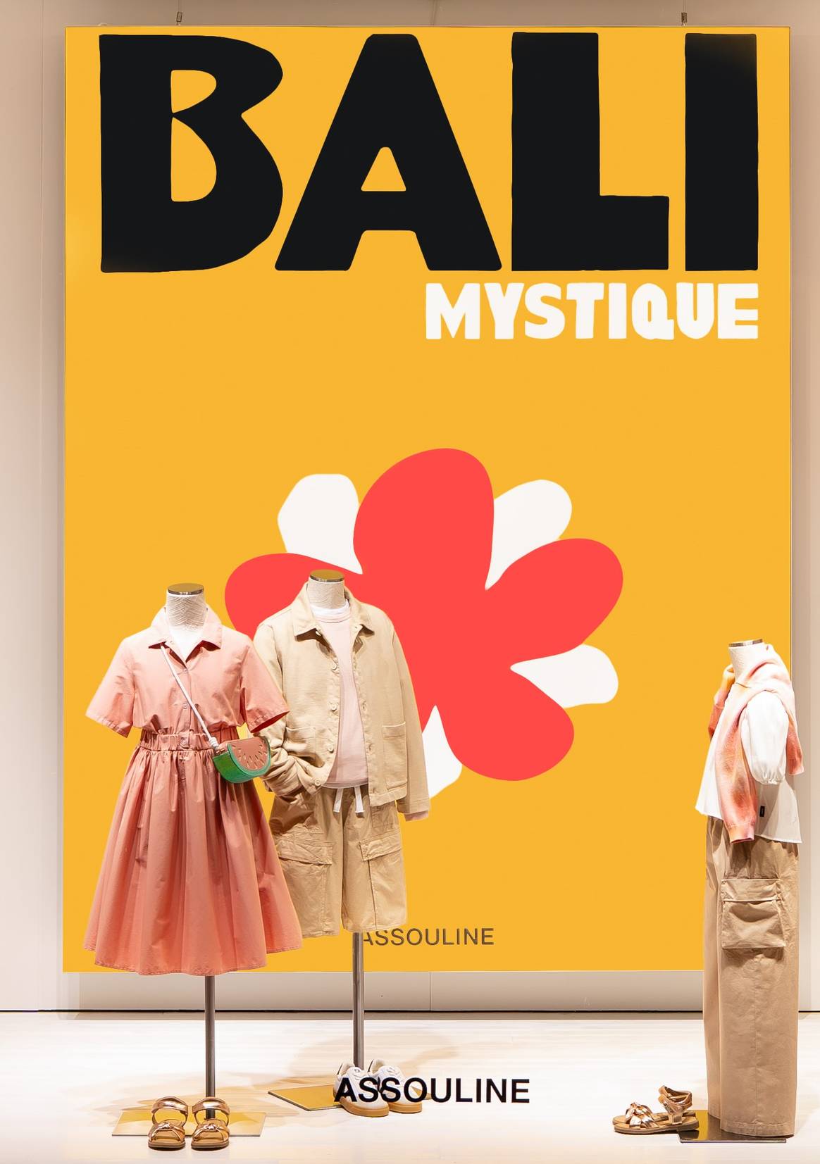 Londenfrey and assoulins transform shop windows into a travel catalog.
