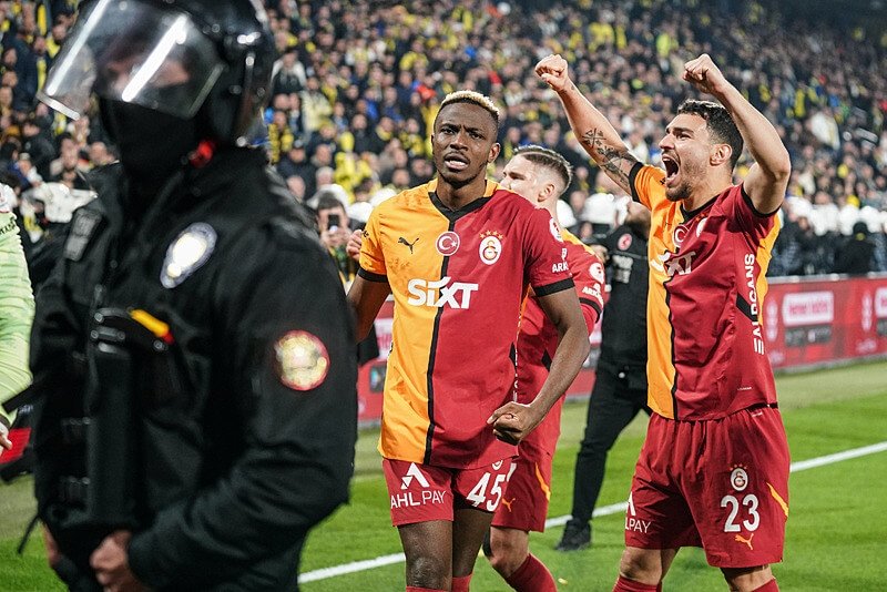 Galatasaray'da sarı kart ceza sınırında yer alan isimler
