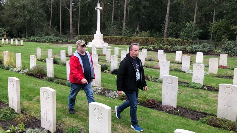 Visitors to the Canadian Honorary in Bergen op Zoom (photo; Willem-Jan Joachems) 