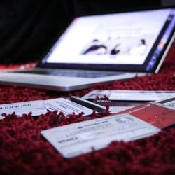 Being in situation 5 of the truth implies the most critical debt level: it blocks access to credit and reflects a prolonged financial crisis. Know how to go out and recover your credit profile. | Photo: Goodlymedia