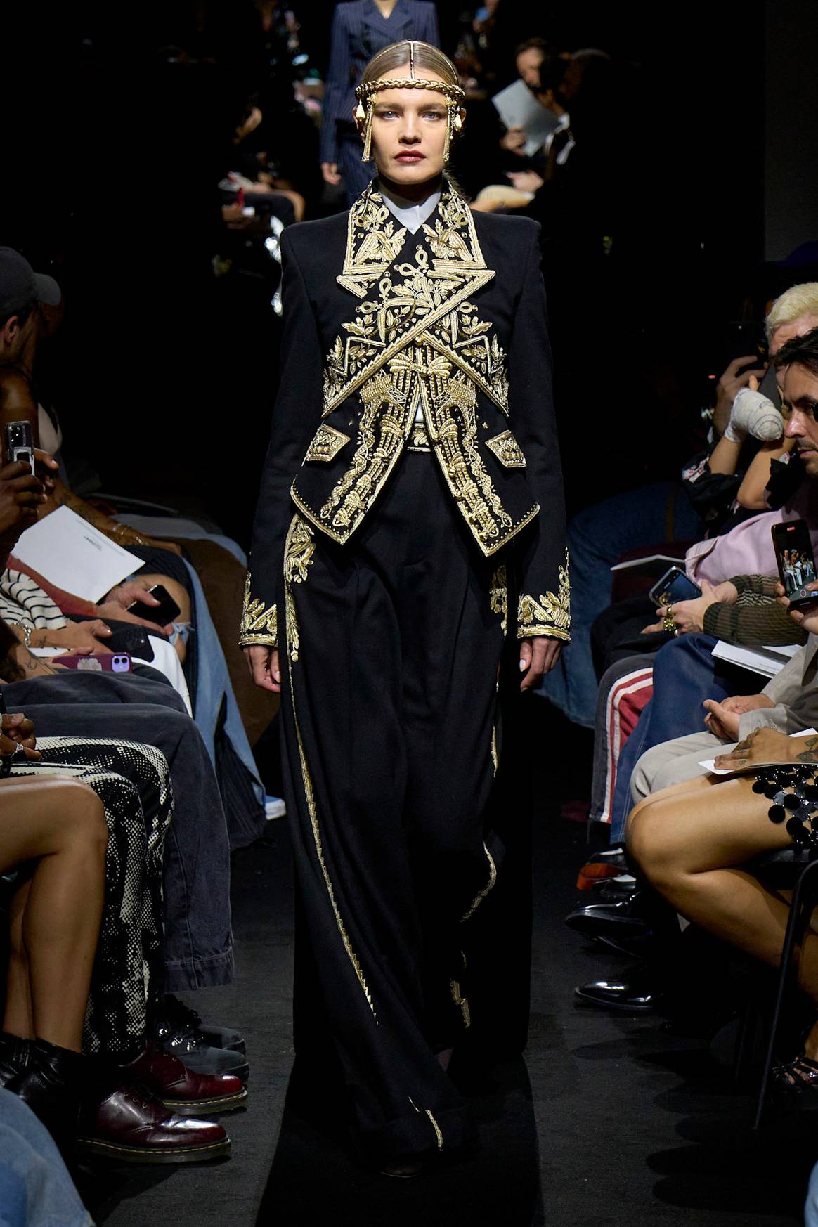 Julien Dossa - FW23 CoutureCollectie Julien Dossa - FW23 CoutureCollectie