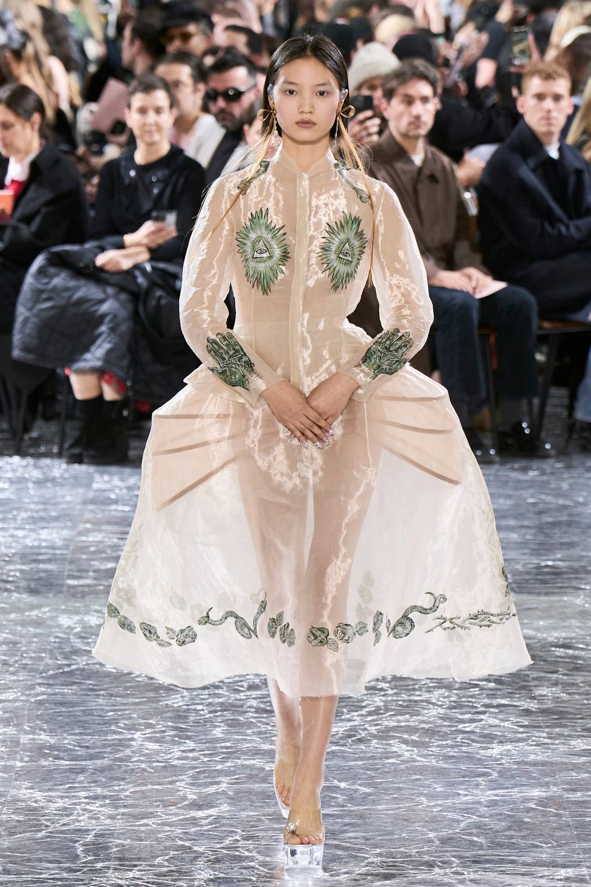 Simone Rocha SS24 Voor Jean Paul Gaultier Simone Rocha SS24 Voor Jean Paul Gaultier