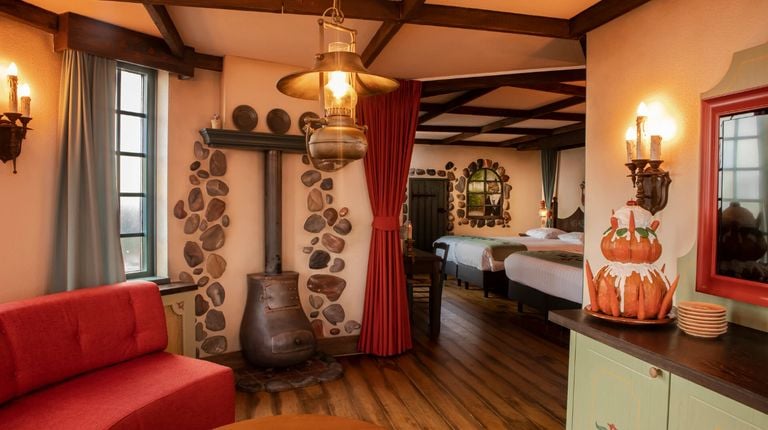 The somewhat more expensive Zeven-Geitjeskamer (photo: Efteling).