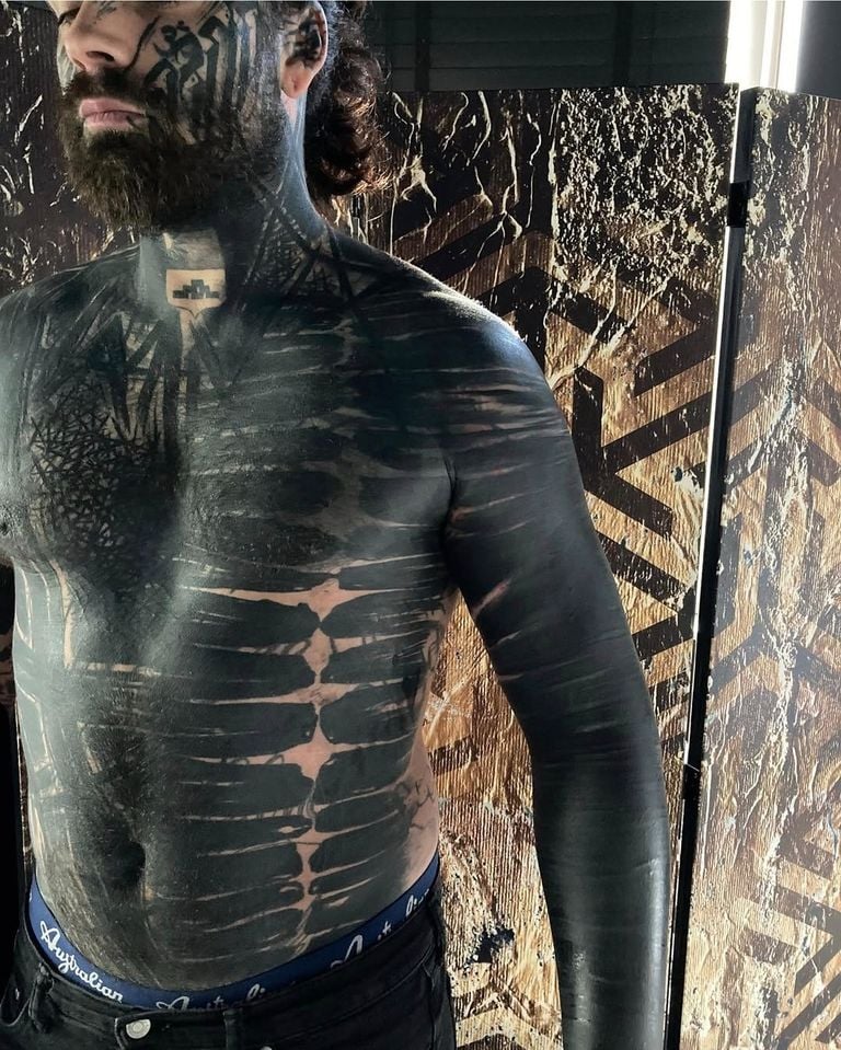William's 'Bodysuit' (photo: portraits of march). 