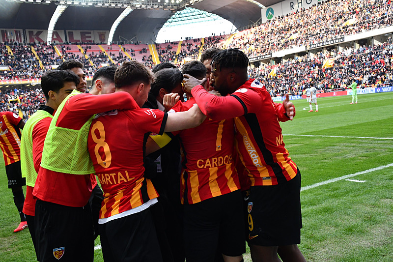fenerbahce-bellona-kayserispor-maci-ne-zaman-saat-kacta-ve-hangi-kanalda-1745092940663.png