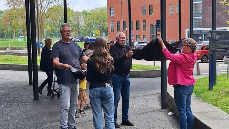 Several people helped catch (photo: afterwards from Dussen).