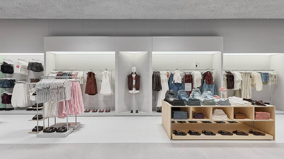Tienda de Bershka en El Centro Comercial Westfield Mall of Scandinavia de Solna, Estocolmo (Suecia).