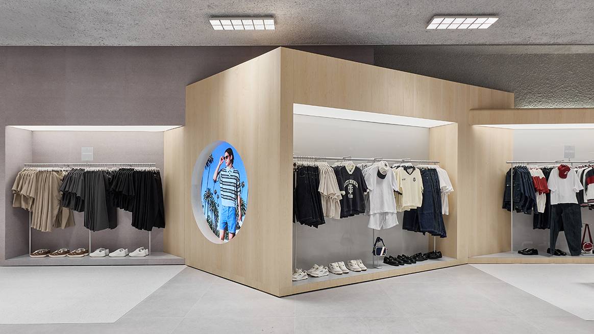Tienda de Bershka en El Centro Comercial Westfield Mall of Scandinavia de Solna, Estocolmo (Suecia).