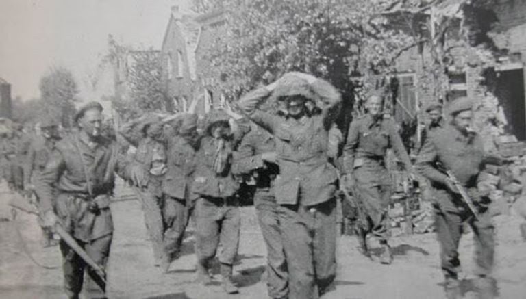 German prisoner of war in Hedel (photo: NIMH archive).